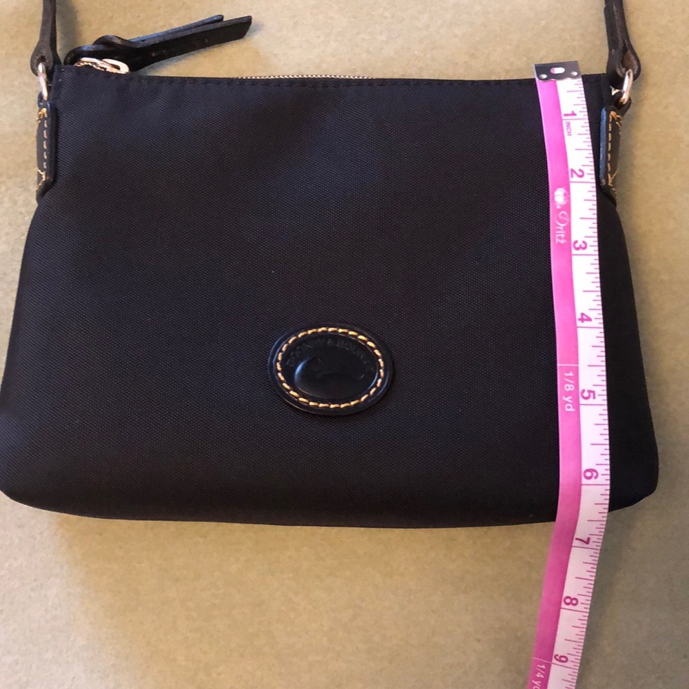 Dooney & Bourne pouchette